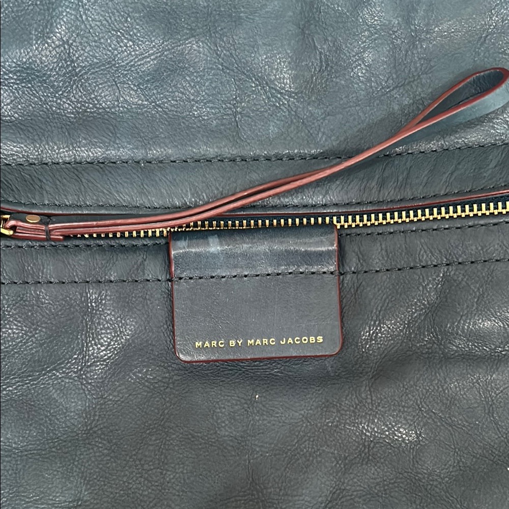 Marc by Marc Jacobs Black Leather Shoulder Bag - Picture 2 of 6
